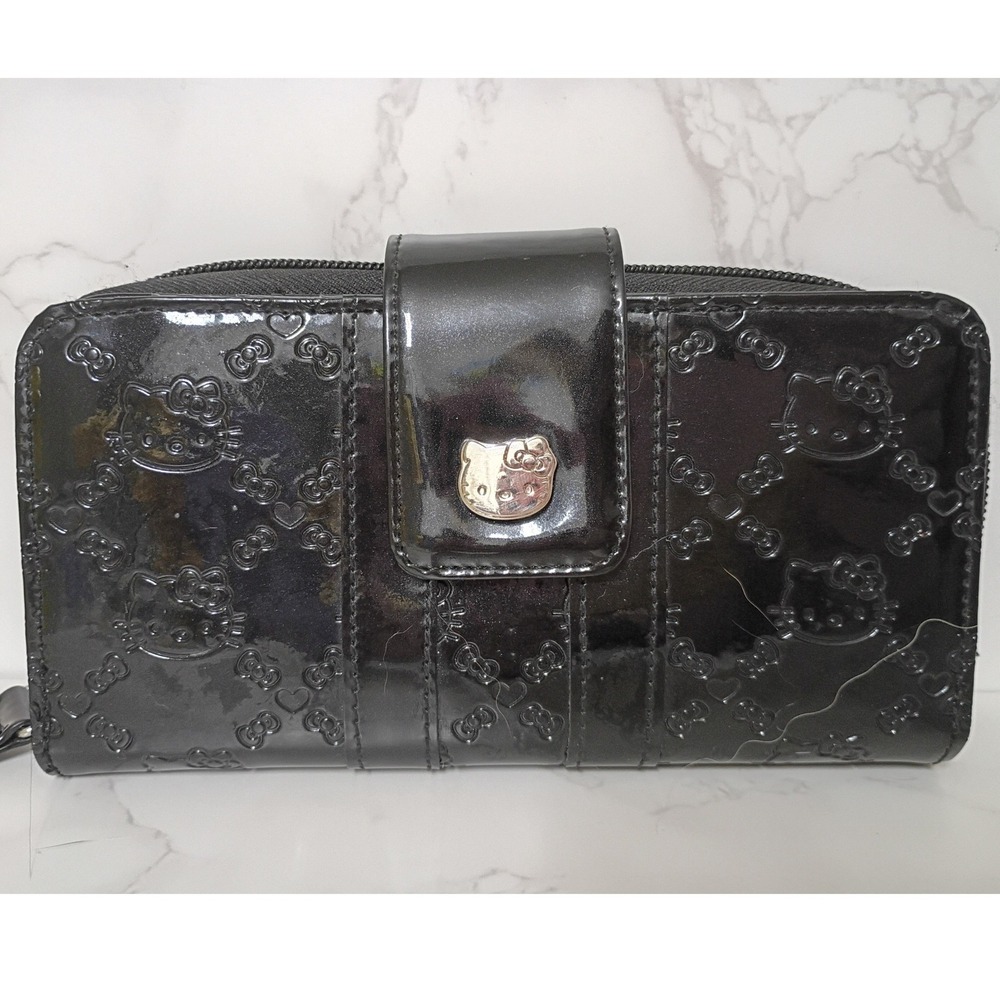 Loungefly x Sanrio Rare Vintage Hello Kitty Black Embossed Patent Wallet - EUC